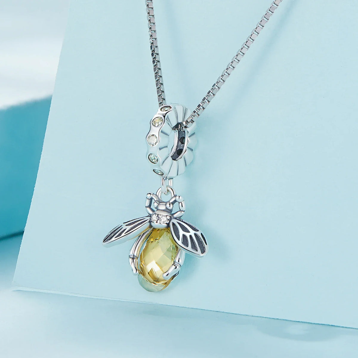 PINGENTE HONEYBEE PRATAS 925